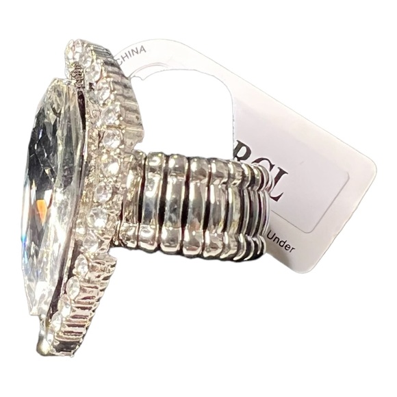 Ring - Picture 5 of 7